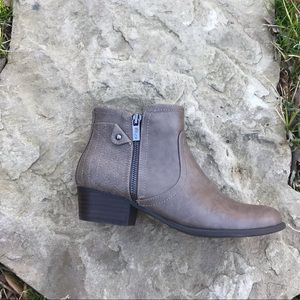 Zip Up Light Brown Ankle Boots